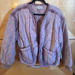 Women’s Free People jacket, button front with 2 pockets. Size Small